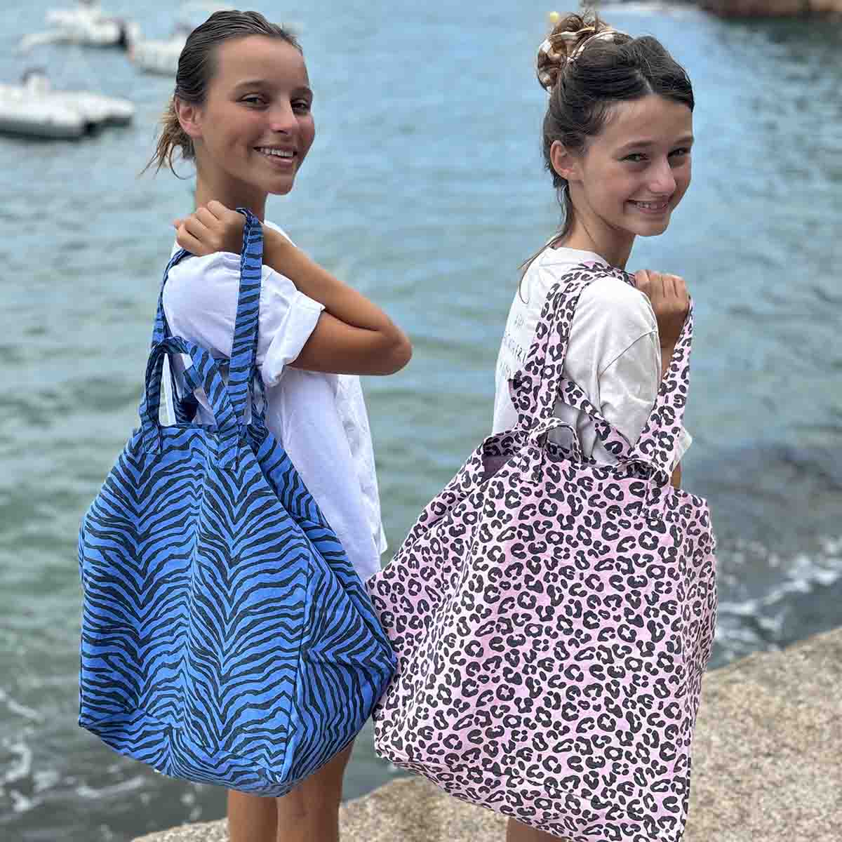 ELISA TOTE BAG ZEBRA GREEK BLUE: GREEK BLUE / ZEBROU