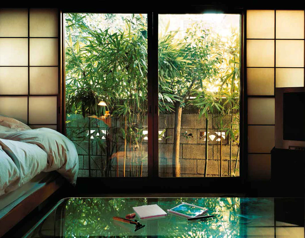 LOST iN Tokyo Guide Book