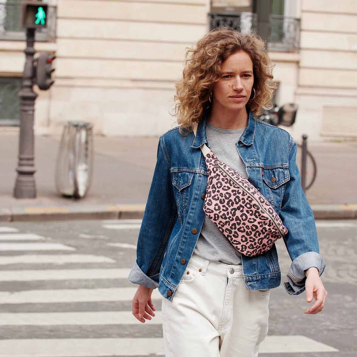 WOMEN BUM BAG GRAOU STRAWBERRY: STRAWBERRY / Graou