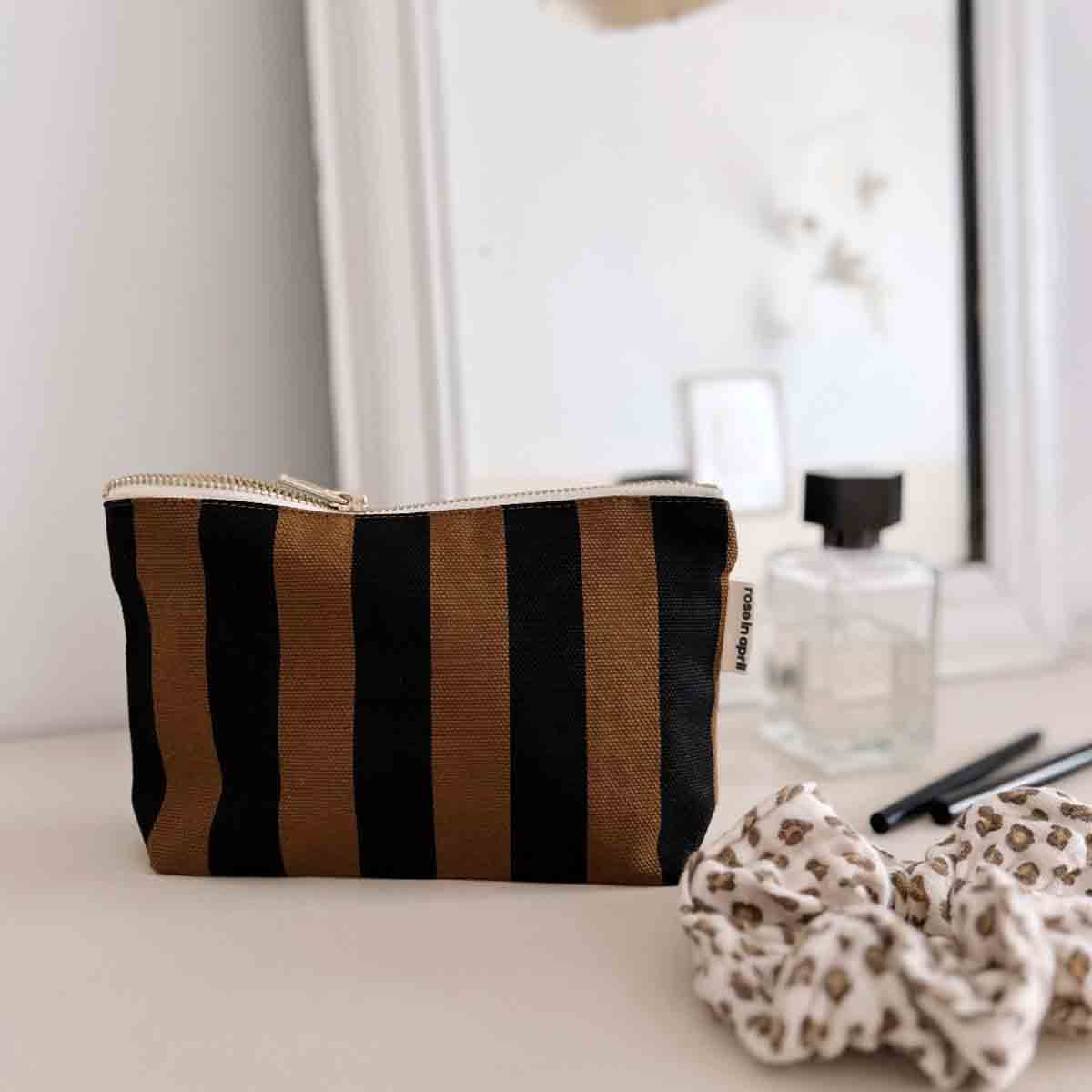 POUCH SOFIA STRIPES CUMIN: CUMIN / BLACK / STRIPES