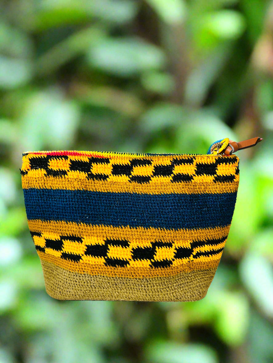 Barbra Mix Mix Bilum Clutch with Woven Grasses Tassel