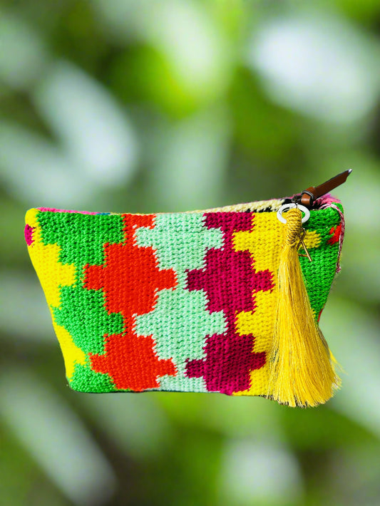 Barbra Mix Mix Bilum Clutch with Woven Grasses Tassel