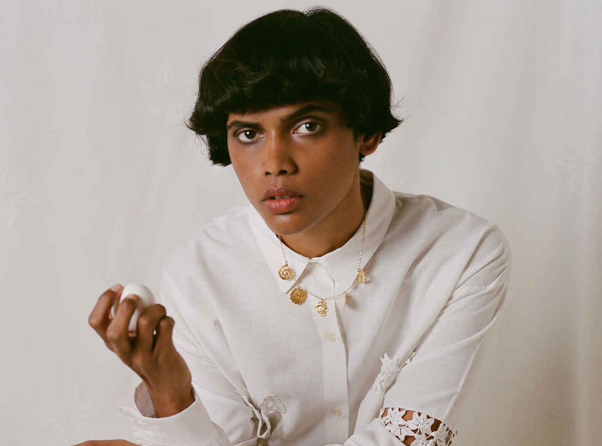 Apres Ski Ra Gold Pendant